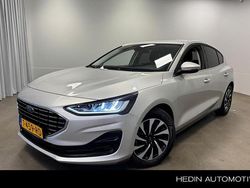 Grijs Gebruikt 2023 Ford Focus Style Hatchback | € 17.945 (Eerlijke prijs)