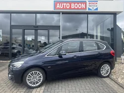 Blauw Gebruikt 2017 BMW 218 Executive MPV | € 19.950 (Eerlijke prijs)