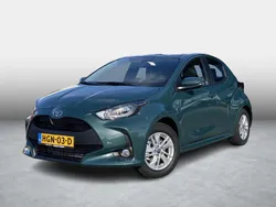 Groen Nieuw 2025 Toyota Yaris Hybrid Active Hatchback | € 28.400 (Duur)