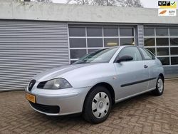 Grijs Gebruikt 2005 Seat Ibiza Hatchback | € 999 (Iets duurder)