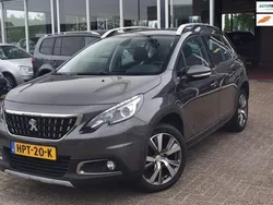 Grijs, metallic lak Gebruikt 2018 Peugeot 2008 SUV | € 12.950 (Eerlijke prijs)