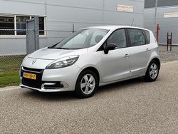 Grijs Gebruikt 2013 Renault Scénic III Bose Edition MPV | € 4.950 (Goede deal)