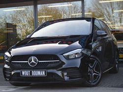 Zwart Gebruikt 2021 Mercedes B250e AMG MPV | € 29.900 (Goede deal)