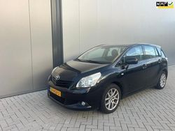 Zwart (metallic) Gebruikt 2011 Toyota Verso Business Edition MPV | € 5.950 (Goede deal)