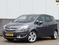Grijs Gebruikt 2016 Opel Meriva MPV | € 11.950 (Iets duurder)