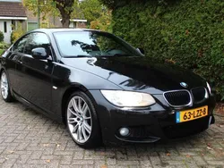 Zwart Gebruikt 2010 BMW 320 Sport Line Coupé | € 7.950 (Iets duurder)