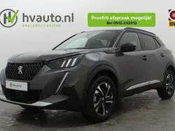Zwart Gebruikt 2023 Peugeot 2008 GT SUV | € 25.750 (Goede deal)