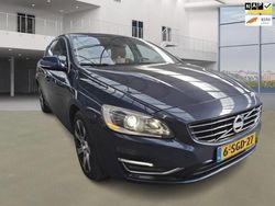 Blauw Gebruikt 2013 Volvo V60 Summum Stationwagen | € 5.499 (Eerlijke prijs)