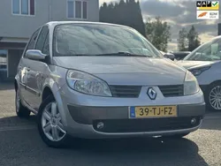 Grijs Gebruikt 2006 Renault Scénic II MPV | € 1.250 (Eerlijke prijs)