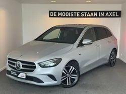 Zilver, metallic lak Gebruikt 2021 Mercedes B250 Business MPV | € 24.950 (Goede deal)