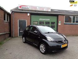 Zwart Gebruikt 2006 Toyota Aygo Comfort Hatchback | € 2.950 (Eerlijke prijs)