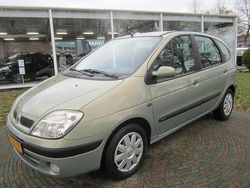 Groen Gebruikt 2003 Renault Mégane MPV | € 2.950 (Iets duurder)