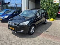 Zwart Gebruikt 2015 Ford Kuga Titanium SUV | € 12.999 (Super prijs)
