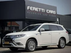 Wit Gebruikt 2019 Mitsubishi Outlander P-HEV Edition SUV | € 22.900 (Eerlijke prijs)