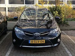 Zwart Gebruikt 2013 Toyota Auris Hybrid Life Stationwagen | € 8.750 (Eerlijke prijs)