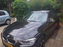 Zwart Gebruikt 2015 BMW 316 Executive Sedan | € 14.950 (Eerlijke prijs)