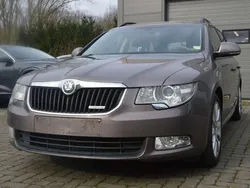 Grijs Gebruikt 2011 Skoda Superb GreenLine Stationwagen | € 4.400 (Eerlijke prijs)