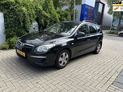 Zwart Gebruikt 2009 Hyundai i30 Dynamiq Hatchback | € 2.250 (Goede deal)
