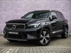 Zwart Gebruikt 2023 Volvo XC40 Core SUV | € 37.399 (Eerlijke prijs)