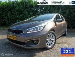 Bruin Gebruikt 2017 Kia Ceed Hatchback | € 14.250 (Duur)