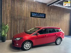 Rood Gebruikt 2012 Ford Focus Titanium Stationwagen | € 5.299 (Eerlijke prijs)
