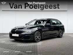 Zwart Gebruikt 2023 BMW 520 M Sport Stationwagen | € 48.900