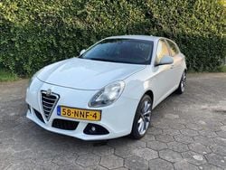 Wit Gebruikt 2010 Alfa Romeo Giulietta Distinctive Hatchback | € 3.950 (Goede deal)