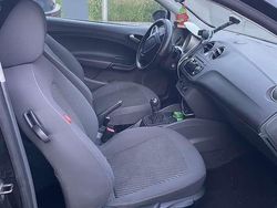 Zwart Gebruikt 2010 Seat Ibiza MPV | € 6.499