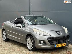 Grijs (metallic) Gebruikt 2011 Peugeot 207 CC Cabriolet | € 3.745 (Goede deal)