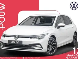 Wit Gebruikt 2023 VW Golf VIII Business Hatchback | € 28.900 (Eerlijke prijs)