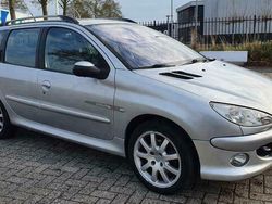 Grijs Gebruikt 2004 Peugeot 206 Quiksilver Stationwagen | € 1.499