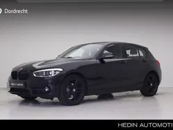 Zwart Gebruikt 2019 BMW 118 Sport Line Hatchback | € 19.895 (Eerlijke prijs)