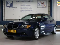 Blauw, metallic lak Gebruikt 2004 BMW 318 Executive Coupé | € 7.950