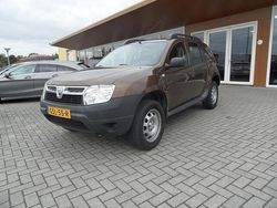 Bruin Gebruikt 2011 Dacia Duster Ambiance SUV | € 5.850 (Eerlijke prijs)
