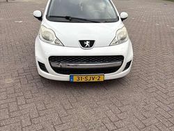 Wit Gebruikt 2011 Peugeot 107 Hatchback | € 2.500 (Eerlijke prijs)