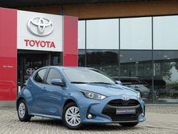 Blauw Gebruikt 2020 Toyota Yaris Hybrid Active Hatchback | € 18.499 (Eerlijke prijs)