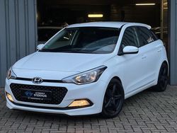 Wit Gebruikt 2017 Hyundai i20 Hatchback | € 9.499 (Eerlijke prijs)