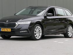 Zwart Gebruikt 2022 Skoda Octavia Business Line Stationwagen | € 23.940 (Super prijs)