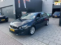 Grijs, metallic lak Gebruikt 2019 Peugeot 308 Hatchback | € 6.999 (Super prijs)