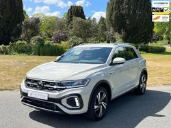 Grijs Gebruikt 2023 VW T-Roc R-line SUV | € 32.950 (Eerlijke prijs)