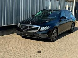 Zwart Gebruikt 2019 Mercedes E300 Stationwagen | € 27.950