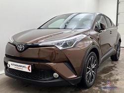 Bruin Gebruikt 2017 Toyota C-HR SUV | € 17.490 (Goede deal)