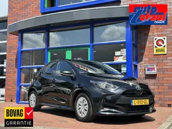 Zwart Gebruikt 2021 Toyota Yaris Active Hatchback | € 16.640 (Eerlijke prijs)