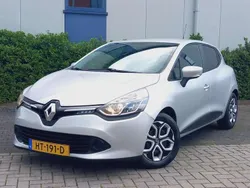 Grijs, metallic lak Gebruikt 2015 Renault Clio IV Hatchback | € 4.750 (Goede deal)