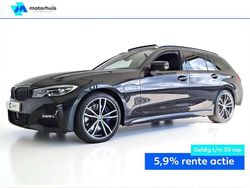 Zwart Gebruikt 2021 BMW 330e Basis Stationwagen | € 30.995 (Eerlijke prijs)