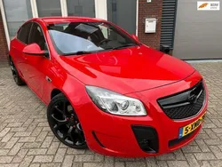 Rood, metallic lak Gebruikt 2009 Opel Insignia OPC Sedan | € 8.999 (Super prijs)