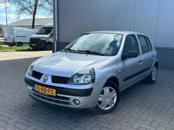 Grijs Gebruikt 2005 Renault Clio R.S. Authentique Hatchback | € 1.650
