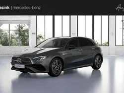Grijs, metallic lak Nieuw 2025 Mercedes A250 AMG line Hatchback | € 43.279 (Goede deal)