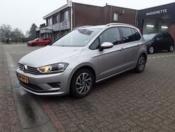 Grijs Gebruikt 2017 VW Golf Sportsvan Sound MPV | € 15.650 (Eerlijke prijs)