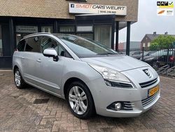 Grijs, metallic lak Gebruikt 2012 Peugeot 5008 GTi MPV | € 4.250 (Eerlijke prijs)